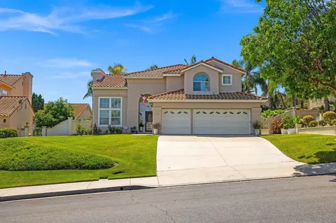 623 Dorinda Dr, Oceanside, CA 92057 photo 2