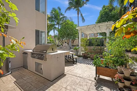 623 Dorinda Dr, Oceanside, CA 92057 photo 31