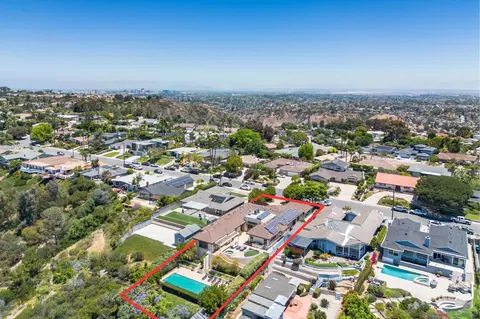 View/Area - 5882 Sagebrush Rd, La Jolla, CA 92037 photo 3 of 5