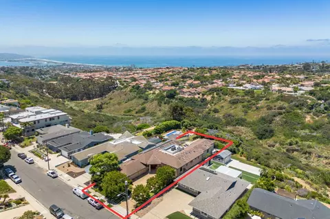 View/Area - 5882 Sagebrush Rd, La Jolla, CA 92037 photo 2 of 5