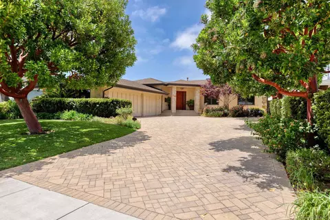 Exterior - 5882 Sagebrush Rd, La Jolla, CA 92037 photo 11 of 11