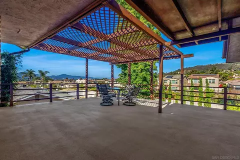 1983 David Dr, Escondido, CA 92026 photo 5