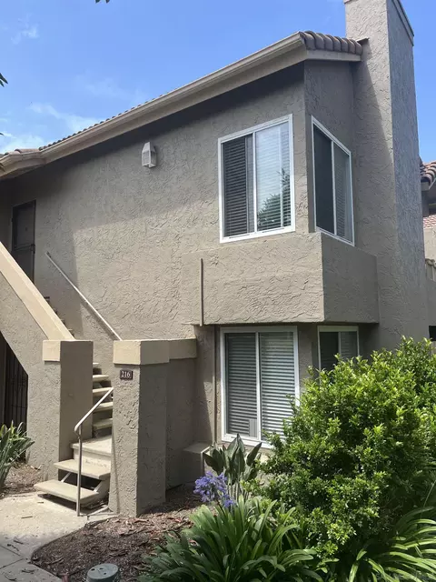 930 Via Mil Cumbres #216, Solana Beach, CA 92075