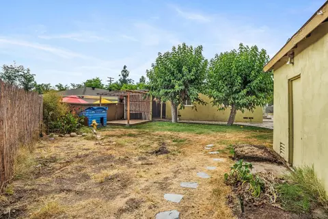 Exterior - 6221 Severin Dr, La Mesa, CA 91942 photo 5 of 5
