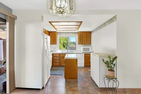 1316 Kiso Gln, Escondido, CA 92025 photo 8