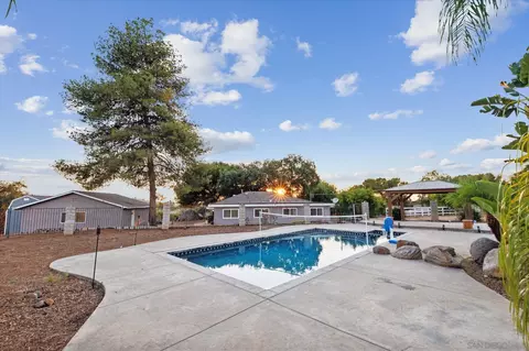 1635 Roble Grande Rd, Alpine, CA 91901 photo 17