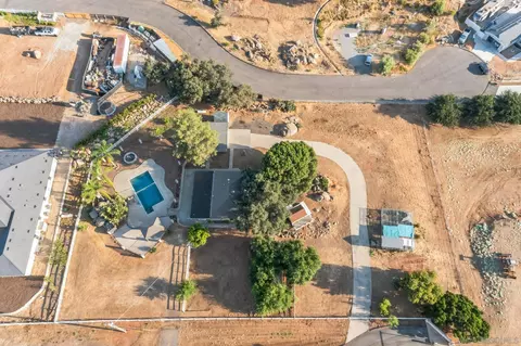 1635 Roble Grande Rd, Alpine, CA 91901 photo 5