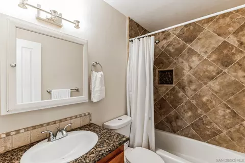 1635 Roble Grande Rd, Alpine, CA 91901 photo 14