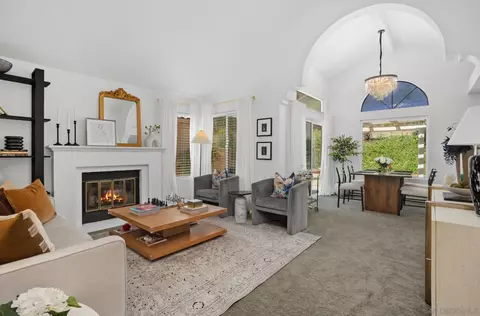 2147 Royal Lytham Gln, Escondido, CA 92026
