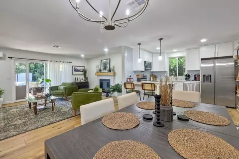 Dining - 2915 Jody Ln, Oceanside, CA 92056 photo 2 of 3