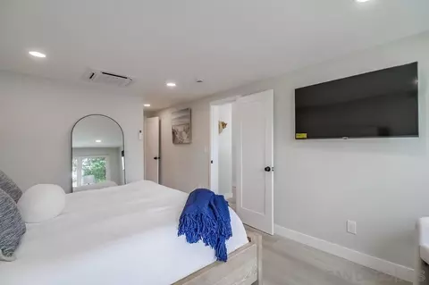 474 H Ave, Coronado, CA 92118 photo 24