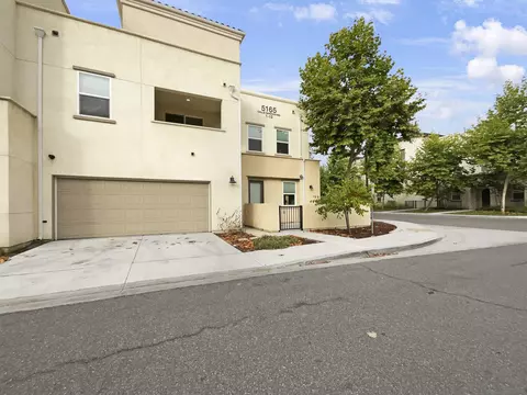 5165 Calle Sandwaves #11, San Diego, CA 92154