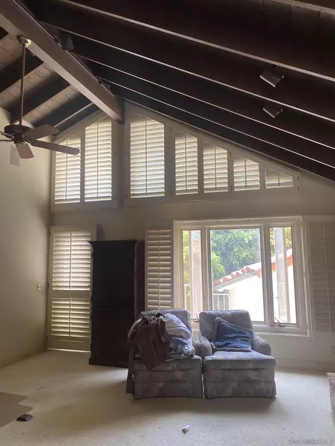 Living - 13984 Recuerdo Dr, Del Mar, CA 92014 photo 3 of 3
