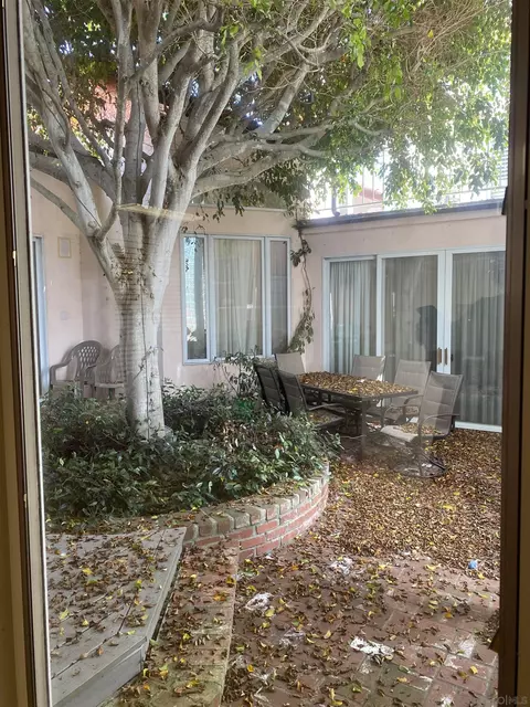 Exterior - 13984 Recuerdo Dr, Del Mar, CA 92014 photo 4 of 4
