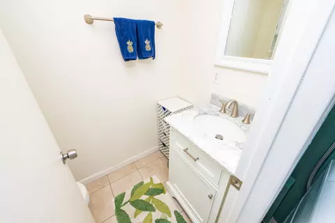 Bath - 1722 Mitchell #84, Tustin, CA 92780 photo 1 of 2