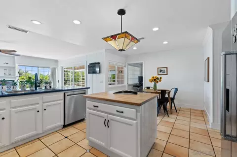 Kitchen - 3341 Terrace Ln, Oceanside, CA 92056 photo 5 of 8