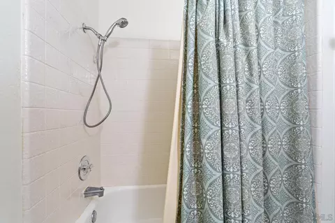 Bath - 11024 Plum Tree Ln, Spring Valley, CA 91977 photo 5 of 5