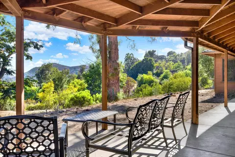 2662 Rainbow Glen Rd, Fallbrook, CA 92028 photo 3