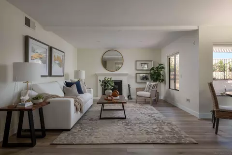Living - 1049 Cerro Verde Dr, Solana Beach, CA 92075 photo 3 of 4