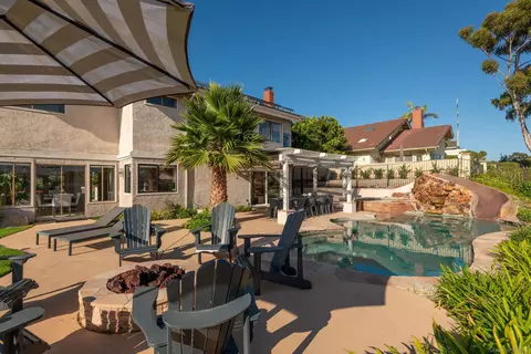 Exterior - 1049 Cerro Verde Dr, Solana Beach, CA 92075 photo 6 of 12