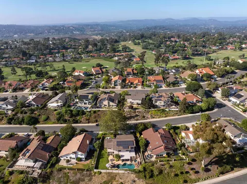 View/Area - 1049 Cerro Verde Dr, Solana Beach, CA 92075 photo 8 of 8