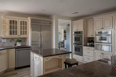 Kitchen - 1049 Cerro Verde Dr, Solana Beach, CA 92075 photo 1 of 2