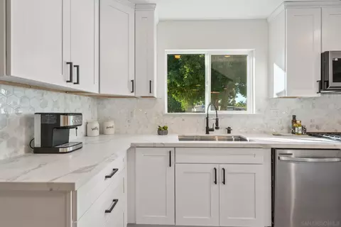 Kitchen - 9115 Cambon St, Spring Valley, CA 91977 photo 3 of 10