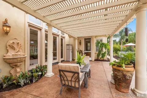 Exterior - 15848 Prairie Vista Rd, Poway, CA 92064 photo 6 of 26