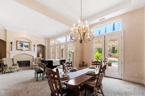 Dining - 15848 Prairie Vista Rd, Poway, CA 92064 photo 2 of 4
