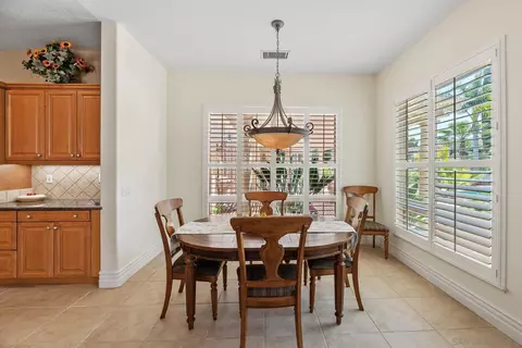 Dining - 15848 Prairie Vista Rd, Poway, CA 92064 photo 4 of 4