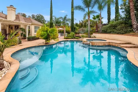 Exterior - 15848 Prairie Vista Rd, Poway, CA 92064 photo 9 of 26