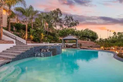432 Coronado Hills Dr, San Marcos, CA 92078
