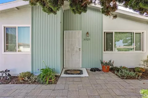 3521 Santa Maria St, Oceanside, CA 92056 photo 3