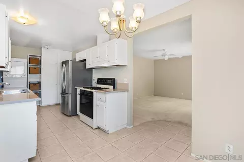 3521 Santa Maria St, Oceanside, CA 92056 photo 11