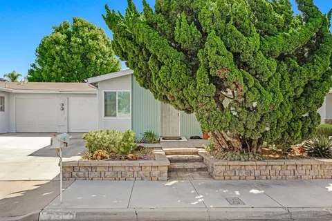 3521 Santa Maria St, Oceanside, CA 92056 photo 2