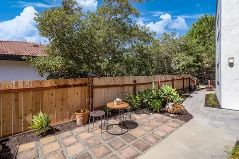 Exterior - 2662 Cazadero Dr, Carlsbad, CA 92009 photo 7 of 14