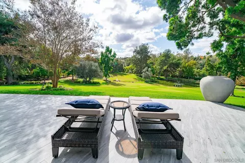 9 Country Glen Rd, Fallbrook, CA 92028 photo 3