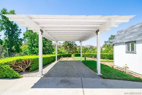9 Country Glen Rd, Fallbrook, CA 92028 photo 63