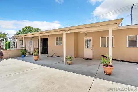 1048 Gamble Ln, Escondido, CA 92029 photo 25