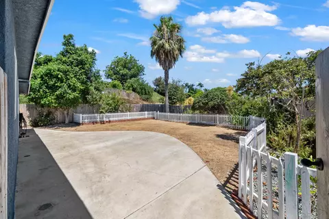 9280 Manor Dr, La Mesa, CA 91942 photo 16