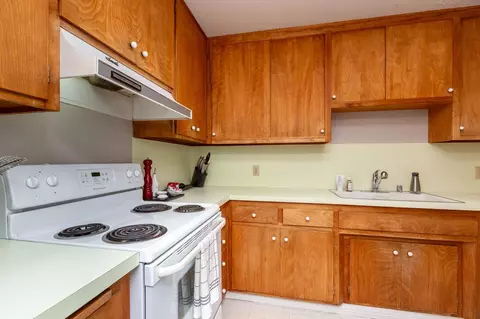 727 J, Coronado, CA 92118 photo 10