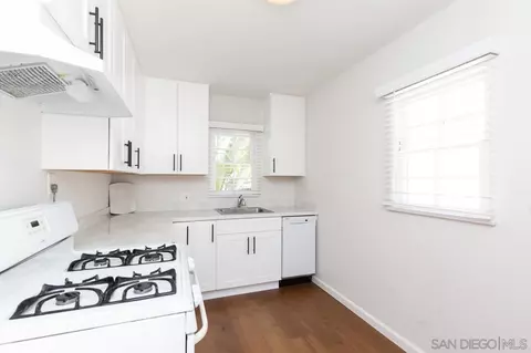 727 J, Coronado, CA 92118 photo 36