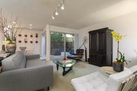 727 J, Coronado, CA 92118 photo 4