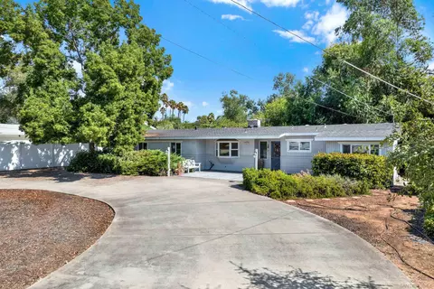 1549 Birch Ave, Escondido, CA 92027 photo 3