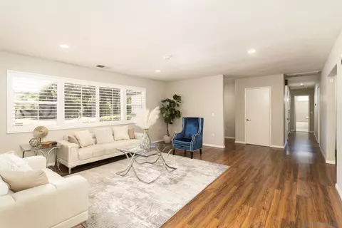Living - 28035 Mountain Meadow Rd, Escondido, CA 92026 photo 1 of 4