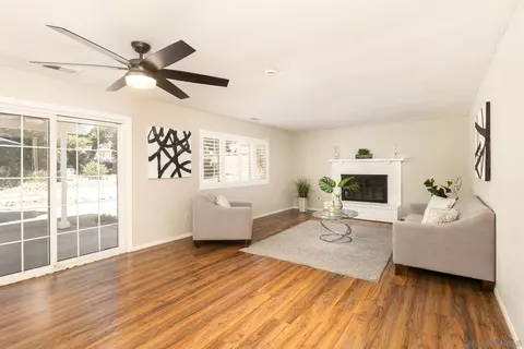 Living - 28035 Mountain Meadow Rd, Escondido, CA 92026 photo 3 of 4