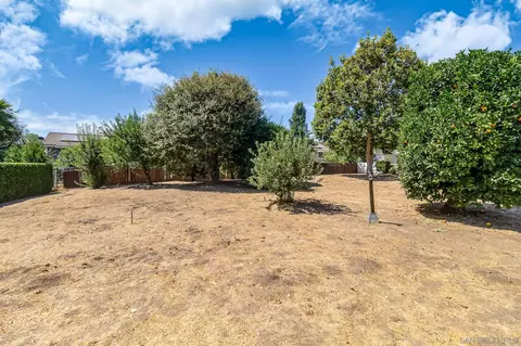 Exterior - 28035 Mountain Meadow Rd, Escondido, CA 92026 photo 4 of 13