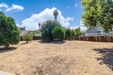 Exterior - 28035 Mountain Meadow Rd, Escondido, CA 92026 photo 5 of 13