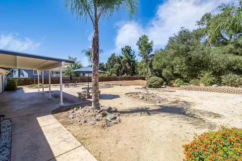 Exterior - 28035 Mountain Meadow Rd, Escondido, CA 92026 photo 8 of 13
