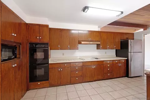 Kitchen - 1063 Skylark Dr, La Jolla, CA 92037 photo 1 of 1